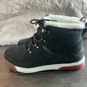 Women’s Sierra Mid Lace Waterproof Boots